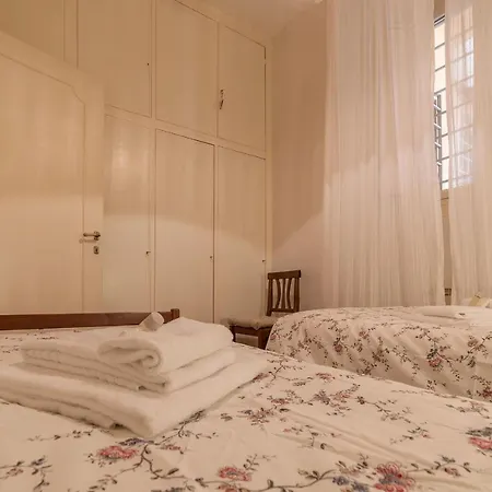 A Peaceful Retreat 2 Minutes From Piazza Navona - Fromhometorome Apartment *