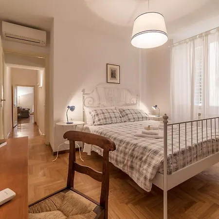 A Peaceful Retreat 2 Minutes From Piazza Navona - Fromhometorome 아파트 *