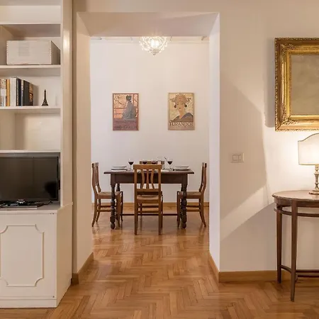 A Peaceful Retreat 2 Minutes From Piazza Navona - Fromhometorome Rome